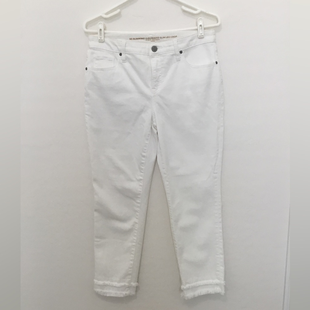 Chico's So Slimming Girlfriend Slim Leg Crop Jeans w/Frayed Hem, White, 0 / US 4